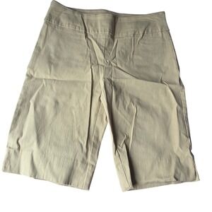 Eight Clovers Petite Khaki Bermuda Shorts Women's Size 6P